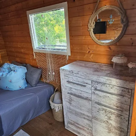 Yachthafen Karner Bootsverleih 아파트 Mukrena