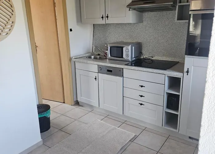 Apartment Yachthafen Karner Bootsverleih Mukrena